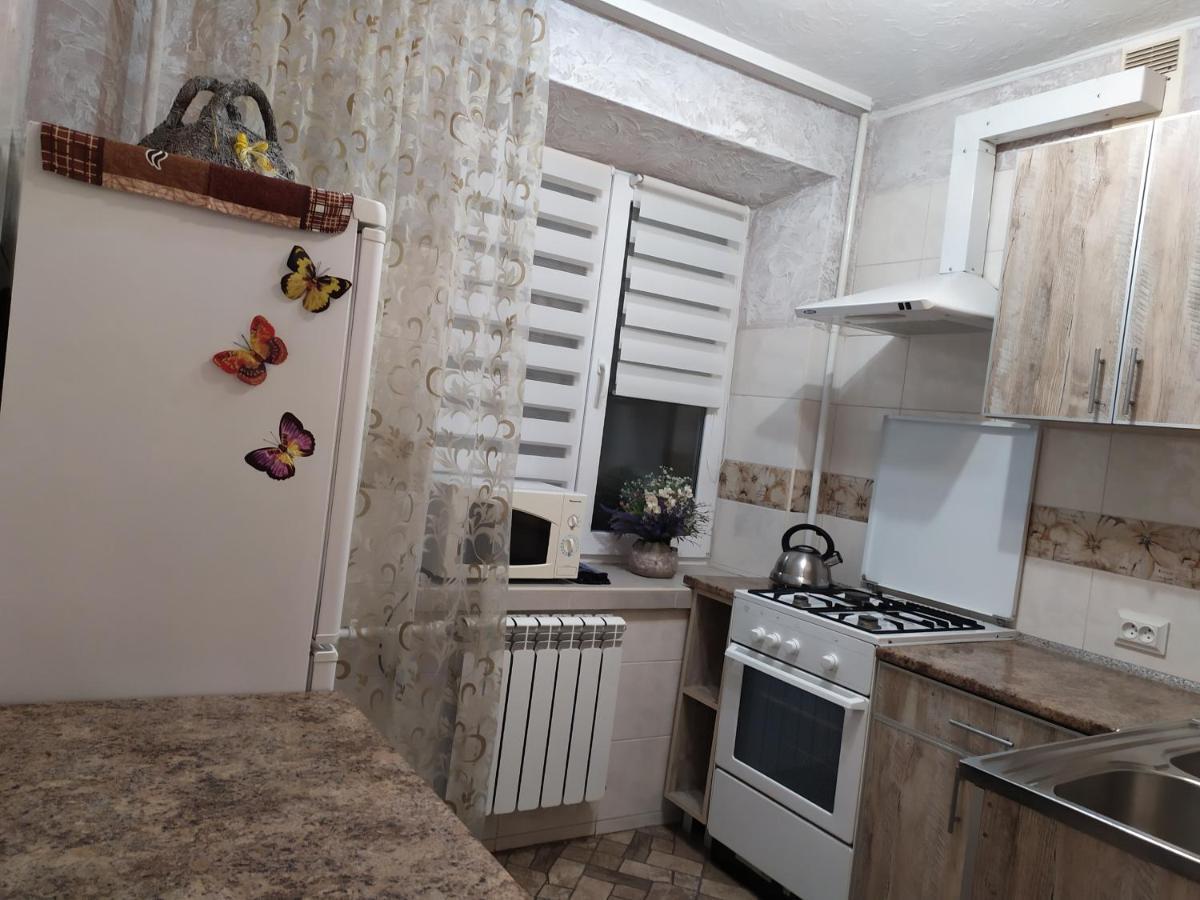 Apartment on Sobornaya 58 Khmelʼnytsʼkyy Bagian luar foto