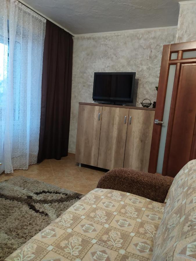 Apartment on Sobornaya 58 Khmelʼnytsʼkyy Bagian luar foto